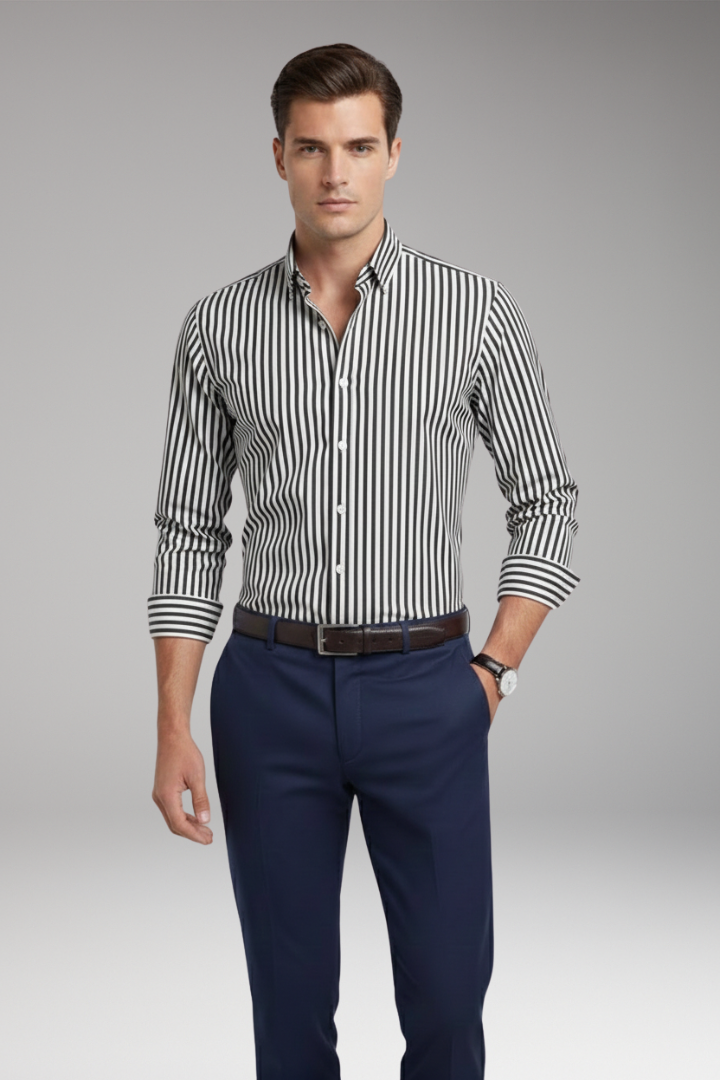 Men's Shirt with Buttoned Collar and Striped Surface