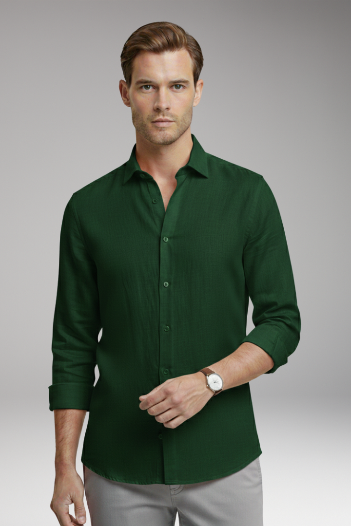 Men's Shirt with Classic Collar and Button Closure