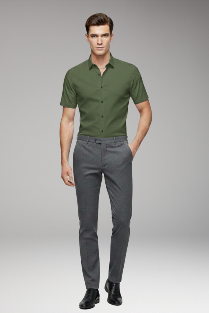 Men's Shirt with Classic Collar and Button Front